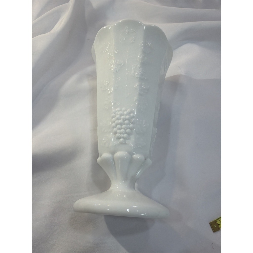 Westmoreland‎ USA Milk Glass Paneled Grape Footed Vase